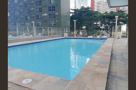 Apartamento à venda com 65m², 1 quarto e 1 vagaPiscina