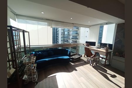Apartamento à venda com 65m², 1 quarto e 1 vagaSapa