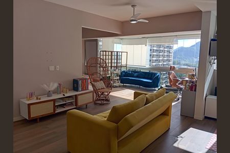 Apartamento à venda com 65m², 1 quarto e 1 vagaSala