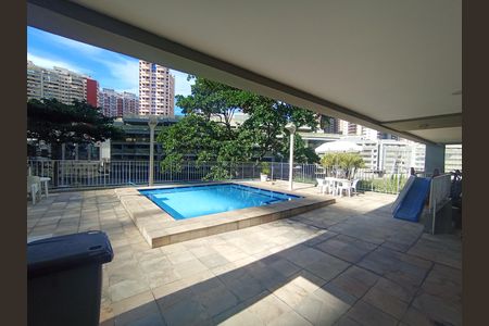 Apartamento à venda com 65m², 1 quarto e 1 vagaPiscina