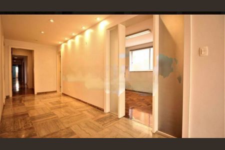 Apartamento à venda com 327m², 5 quartos e 3 vagas