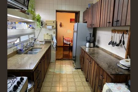 Apartamento à venda com 142m², 3 quartos e 2 vagas