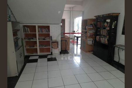 Apartamento à venda com 68m², 2 quartos e 1 vaga