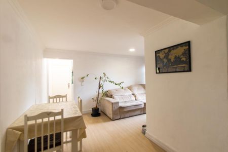 Sala de apartamento para alugar com 3 quartos, 74m² em Novo Mundo, Curitiba