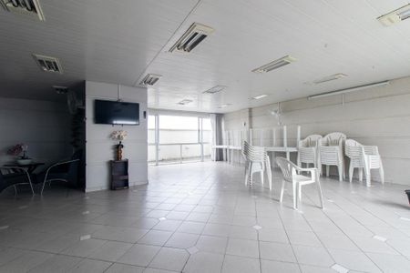 Apartamento para alugar com 74m², 3 quartos e 1 vaga Apartamento para alugar com 74m², 3 quartos e 1 vagaÁrea comum - Salão de festas