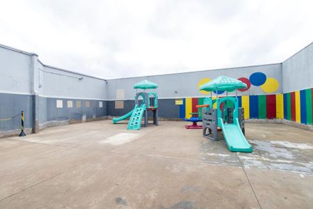 Apartamento para alugar com 74m², 3 quartos e 1 vaga Apartamento para alugar com 74m², 3 quartos e 1 vagaÁrea comum - Playground