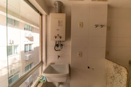 Apartamento para alugar com 73m², 2 quartos e 1 vaga Apartamento para alugar com 73m², 2 quartos e 1 vagaCozinha e Área de Serviço