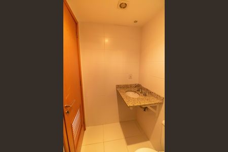 Apartamento para alugar com 73m², 2 quartos e 1 vaga Apartamento para alugar com 73m², 2 quartos e 1 vagaBanheiro da Suíte