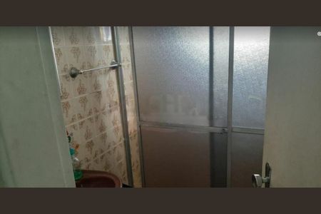 Casa à venda com 5 quartos, 244m² em Vila Mira, São Paulo