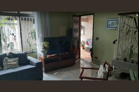 Casa à venda com 5 quartos, 244m² em Vila Mira, São Paulo