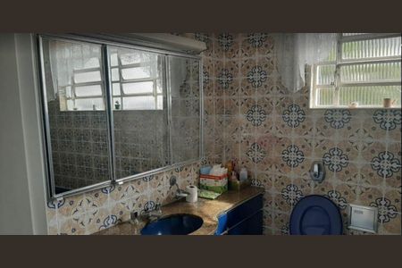 Casa à venda com 5 quartos, 244m² em Vila Mira, São Paulo