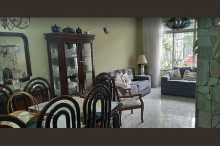 Casa à venda com 5 quartos, 244m² em Vila Mira, São Paulo