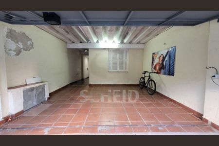 Casa à venda com 67m², 2 quartos e 2 vagas