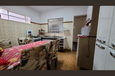 Casa à venda com 67m², 2 quartos e 2 vagas