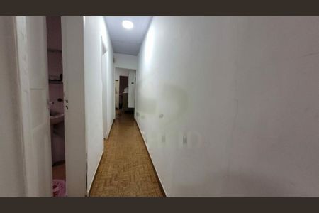 Casa à venda com 67m², 2 quartos e 2 vagas