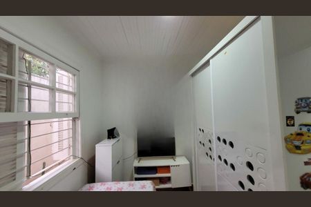 Casa à venda com 67m², 2 quartos e 2 vagas