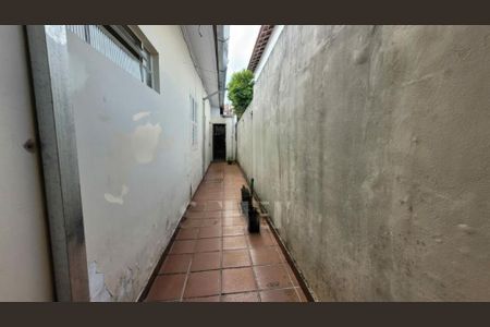 Casa à venda com 67m², 2 quartos e 2 vagas