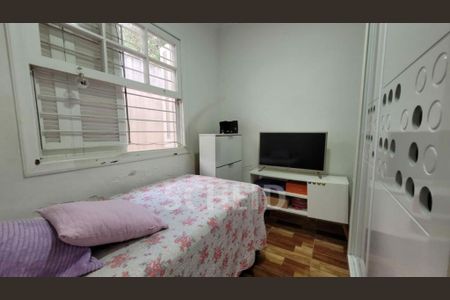 Casa à venda com 67m², 2 quartos e 2 vagas