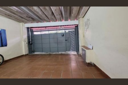Casa à venda com 67m², 2 quartos e 2 vagas