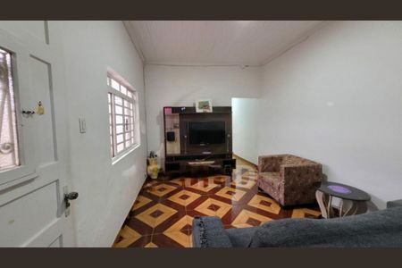 Casa à venda com 67m², 2 quartos e 2 vagas