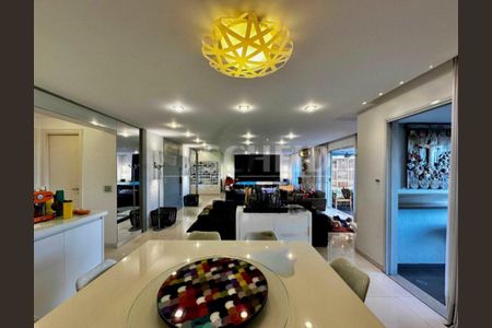 Apartamento à venda com 223m², 3 quartos e 3 vagas