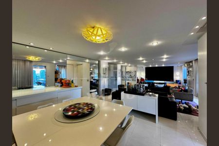 Apartamento à venda com 223m², 3 quartos e 3 vagas