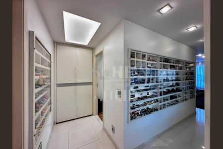 Apartamento à venda com 223m², 3 quartos e 3 vagas