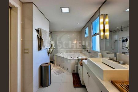 Apartamento à venda com 223m², 3 quartos e 3 vagas