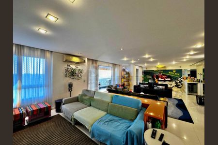 Apartamento à venda com 223m², 3 quartos e 3 vagas