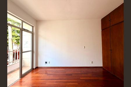 Apartamento à venda com 140m², 4 quartos e 2 vagas