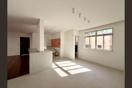 Apartamento à venda com 140m², 4 quartos e 2 vagas Apartamento à venda com 140m², 4 quartos e 2 vagasSala/Cozinha