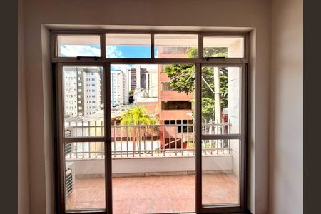 Apartamento à venda com 140m², 4 quartos e 2 vagas