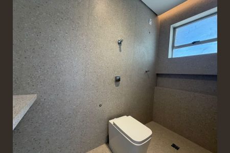 Banheiro de apartamento à venda com 4 quartos, 140m² em Gutierrez, Belo Horizonte