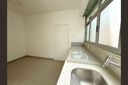 Apartamento à venda com 140m², 4 quartos e 2 vagas Apartamento à venda com 140m², 4 quartos e 2 vagasSala/Cozinha