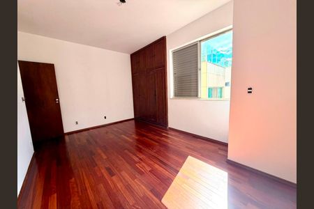 Apartamento à venda com 4 quartos, 140m² em Gutierrez, Belo Horizonte