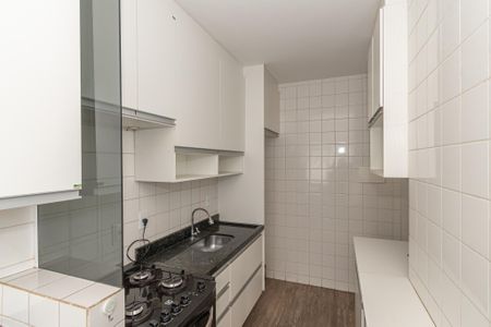 Apartamento à venda com 55m², 2 quartos e 1 vaga Apartamento à venda com 55m², 2 quartos e 1 vagaCozinha e Área de Serviço