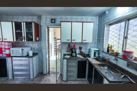 Casa para alugar com 360m², 4 quartos e 3 vagas Casa para alugar com 360m², 4 quartos e 3 vagasCasa 1 - Cozinha