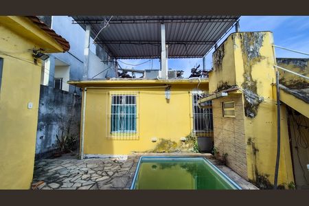 Casa para alugar com 360m², 4 quartos e 3 vagas Casa para alugar com 360m², 4 quartos e 3 vagasÁrea externa em comum como as 3 casas