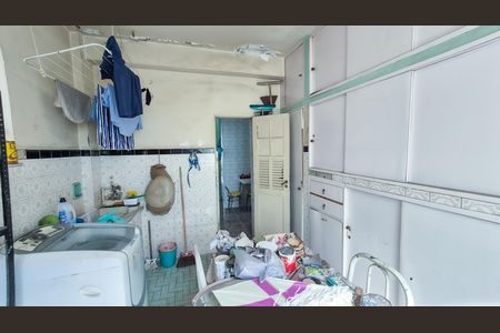 Casa para alugar com 360m², 4 quartos e 3 vagas Casa para alugar com 360m², 4 quartos e 3 vagasCasa 1 - Área de serviço