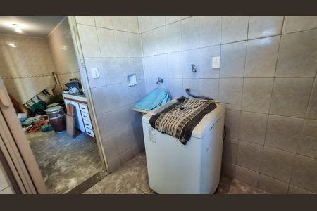 Casa para alugar com 360m², 4 quartos e 3 vagas Casa para alugar com 360m², 4 quartos e 3 vagasCasa 2 - Área de serviço