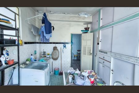 Casa para alugar com 360m², 4 quartos e 3 vagas Casa para alugar com 360m², 4 quartos e 3 vagasCasa 1 - Área de serviço