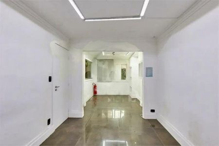 Casa à venda com 300m², 3 quartos e 3 vagas