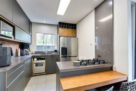 Casa à venda com 300m², 3 quartos e 3 vagas