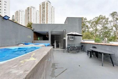 Casa à venda com 3 quartos, 300m² em Parque Residencial Julia, São Paulo