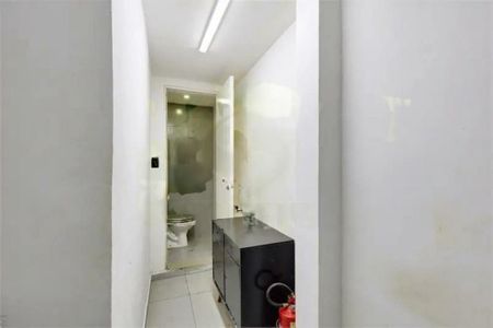 Casa à venda com 3 quartos, 300m² em Parque Residencial Julia, São Paulo