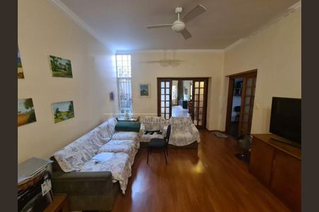 Casa à venda com 4 quartos, 360m² em Jardim Luzitania, São Paulo