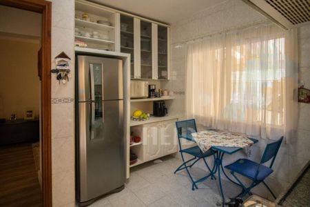 Casa à venda com 140m², 2 quartos e 3 vagas