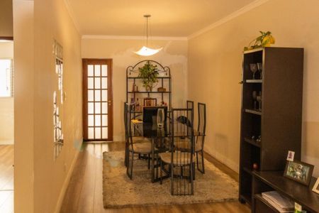 Casa à venda com 140m², 2 quartos e 3 vagas