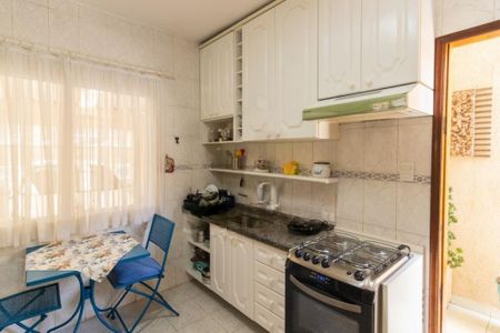 Casa à venda com 140m², 2 quartos e 3 vagas