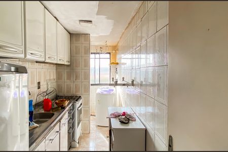 Cozinha de apartamento à venda com 2 quartos, 54m² em Cohab Padre Jose de Anchieta, São Paulo
